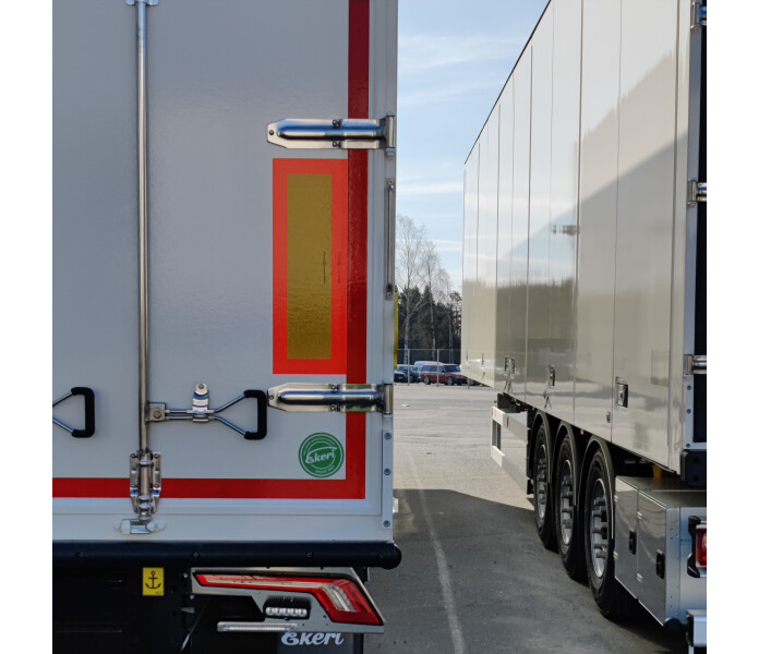 Kotsslap 2T Heijastinkilpi tarra image